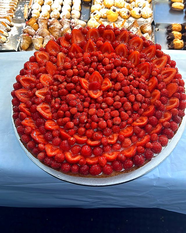 Crostata di fragole e lamponi